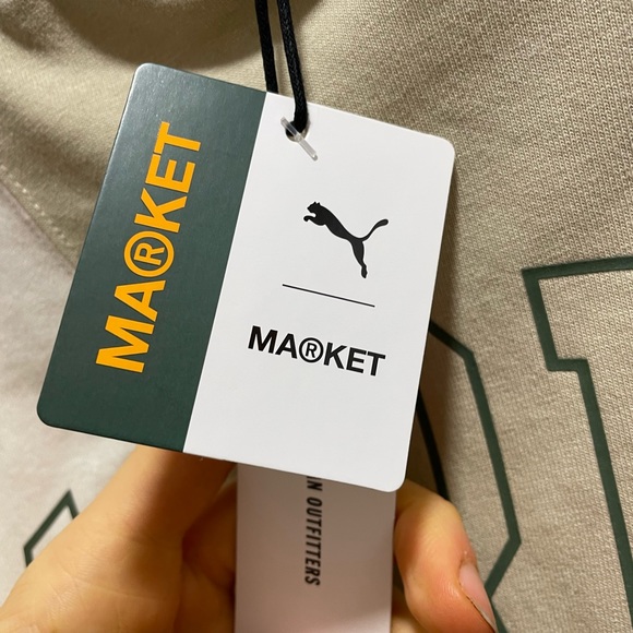 Uo x puma contrast market dead stock  tee - Picture 7 of 8